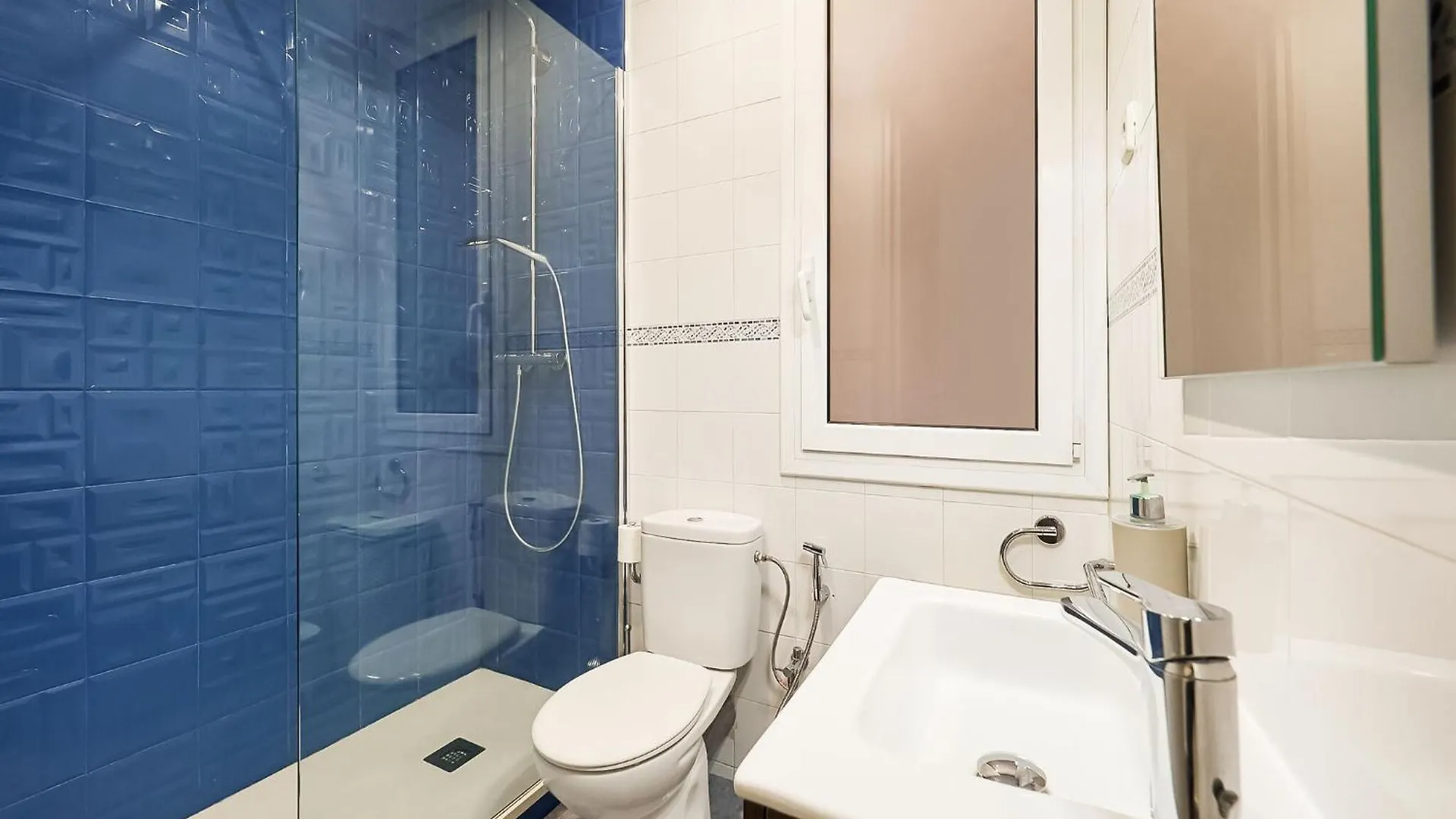 Modern Villa In Eixample With Sea Near 巴塞罗那 0*,